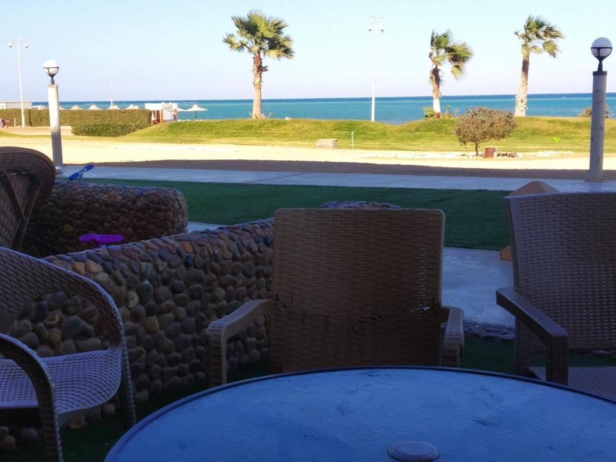 Seaview Chalets In Porto South Beach - Families Only Ain Sukhna Exterior photo